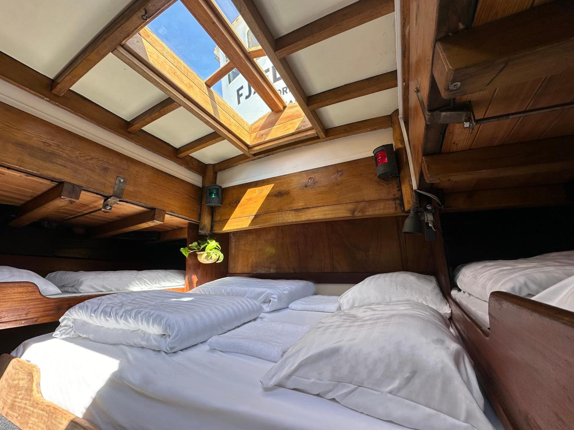 Varra Water - Unique Boat Accomodation - Bornholm - Fjaelstavn Neksø Buitenkant foto
